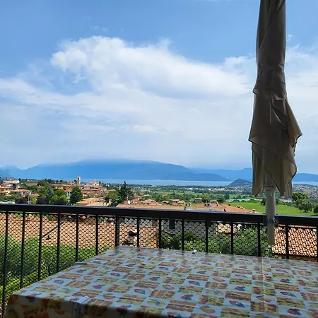 Διαμέρισμα Garda View *